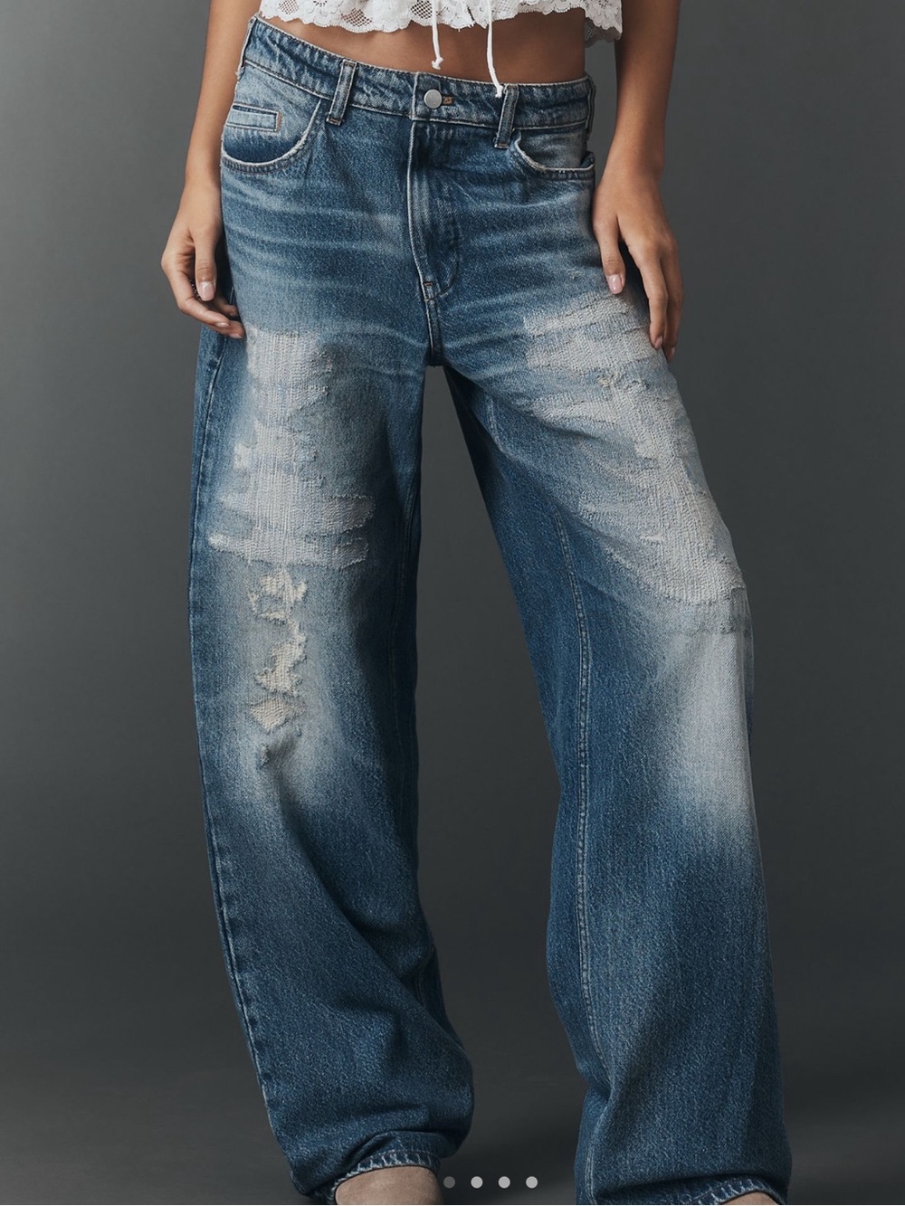 PILCRO SLOANE LOW RISE RELAXED SLOUCHY DISTRESSED JEANS - Picture 2 of 4